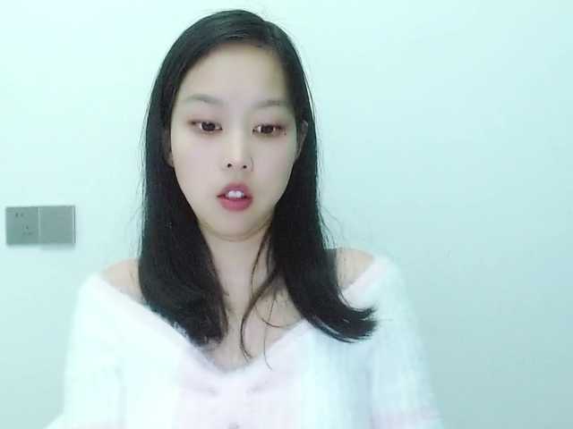 Selinababy99's BongaCams show and profile