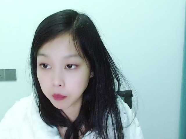 Selinababy99's BongaCams show and profile