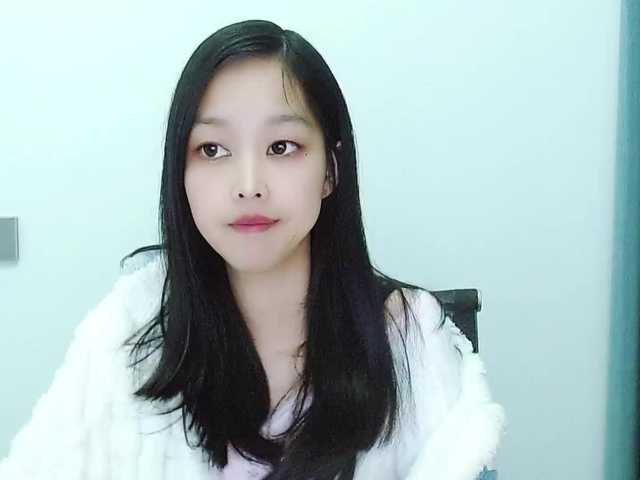 Selinababy99's BongaCams show and profile