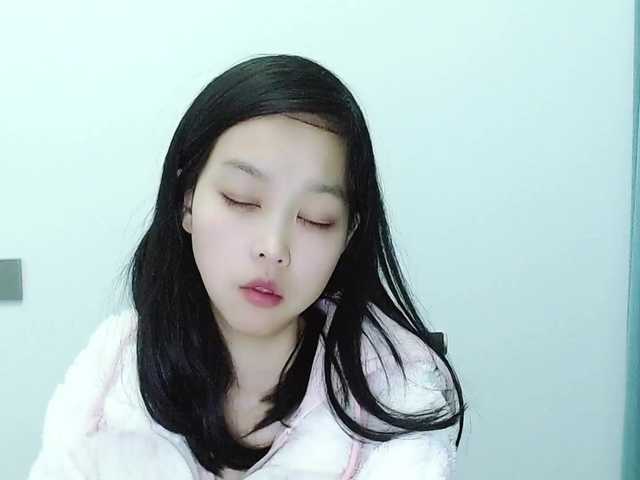 Selinababy99's BongaCams show and profile