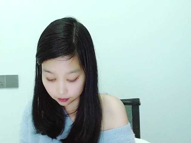 Selinababy99's BongaCams show and profile