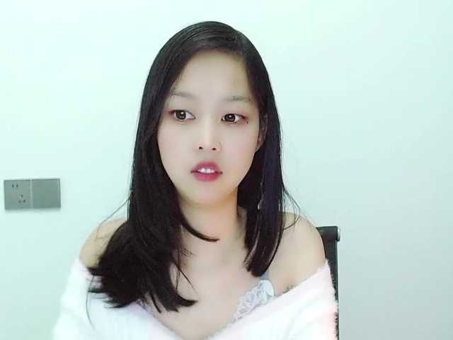 Selinababy99's BongaCams show and profile