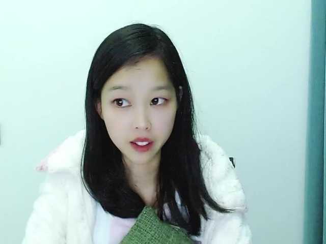 Selinababy99's BongaCams show and profile