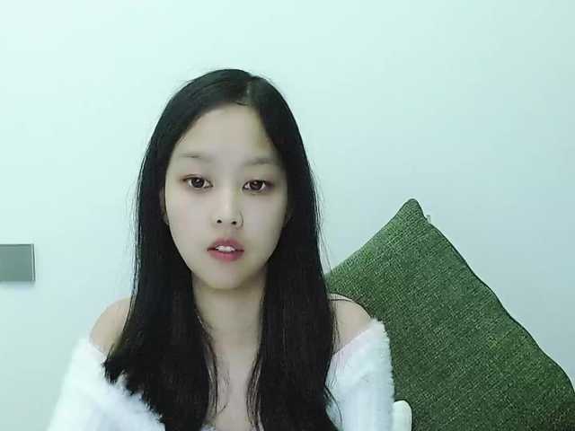 Selinababy99's BongaCams show and profile