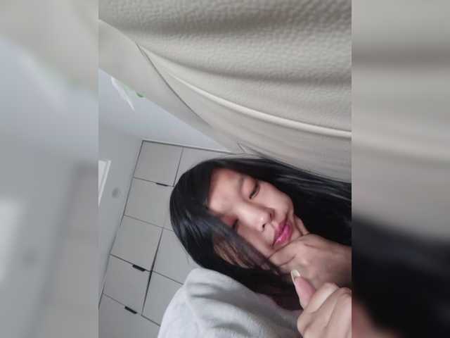 Selinababy99's BongaCams show and profile