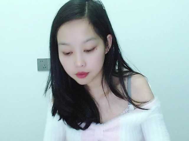 Selinababy99's BongaCams show and profile