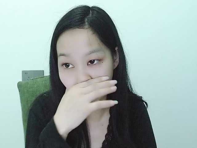 Selinababy99's BongaCams show and profile