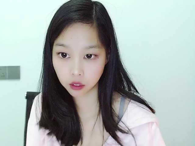 Selinababy99's BongaCams show and profile