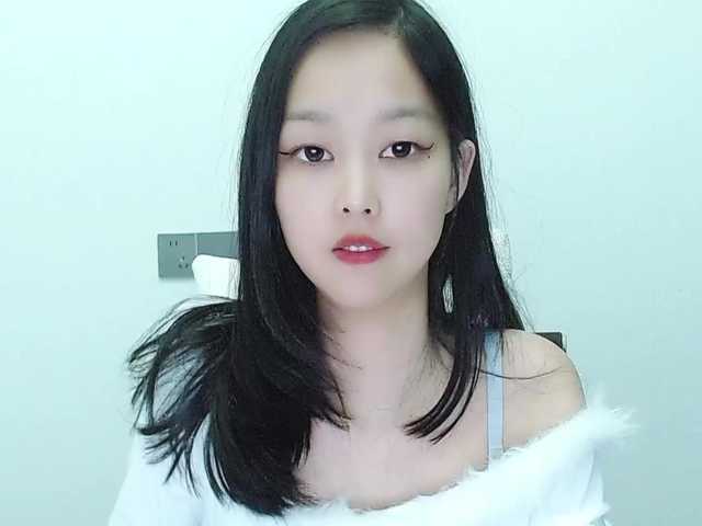 Selinababy99's BongaCams show and profile