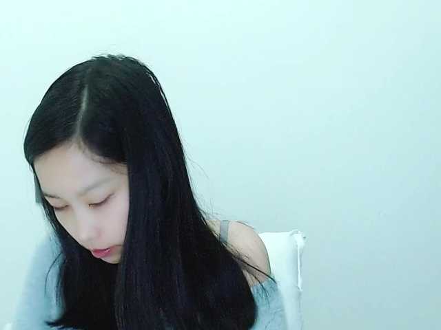 Selinababy99's BongaCams show and profile