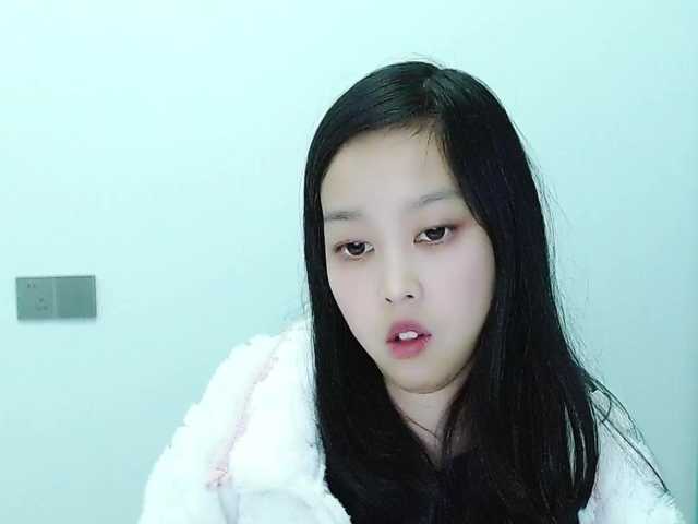 Selinababy99's BongaCams show and profile