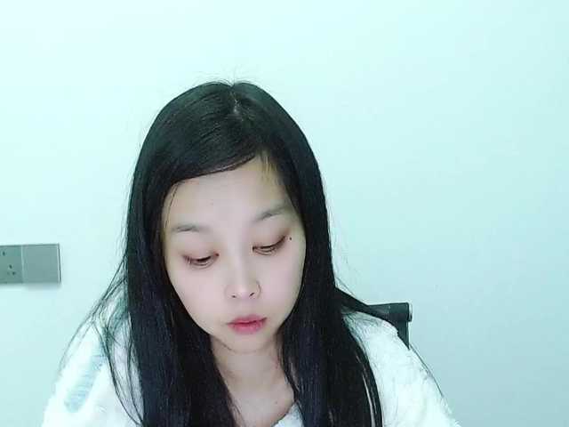 Selinababy99's BongaCams show and profile