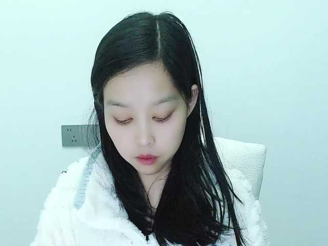 Selinababy99's BongaCams show and profile