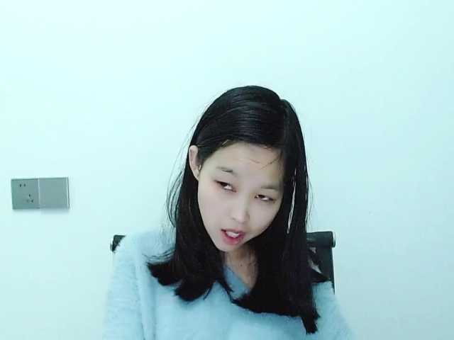 Selinababy99's BongaCams show and profile