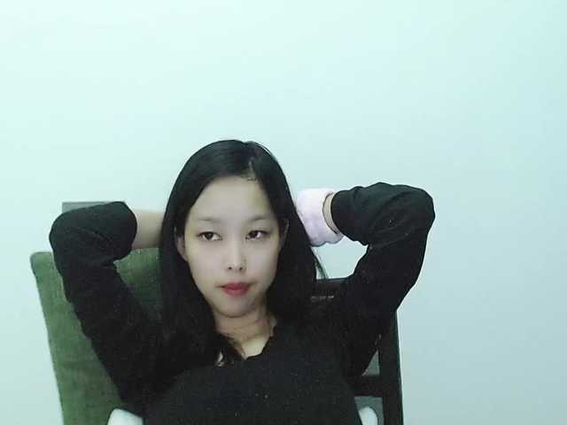 Selinababy99's BongaCams show and profile