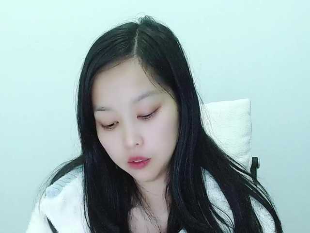 Selinababy99's BongaCams show and profile