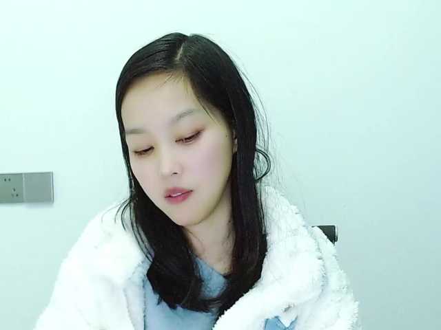 Selinababy99's BongaCams show and profile