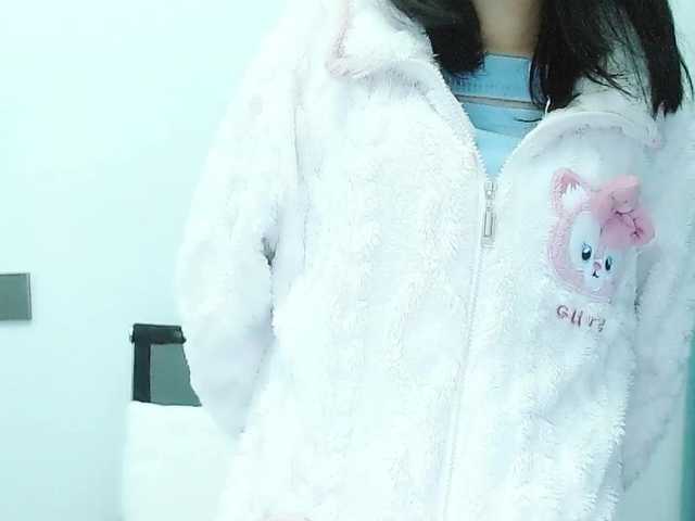 Selinababy99's BongaCams show and profile