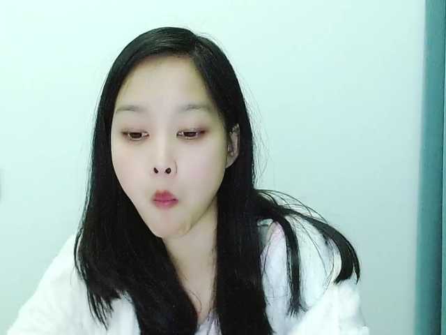 Selinababy99's BongaCams show and profile