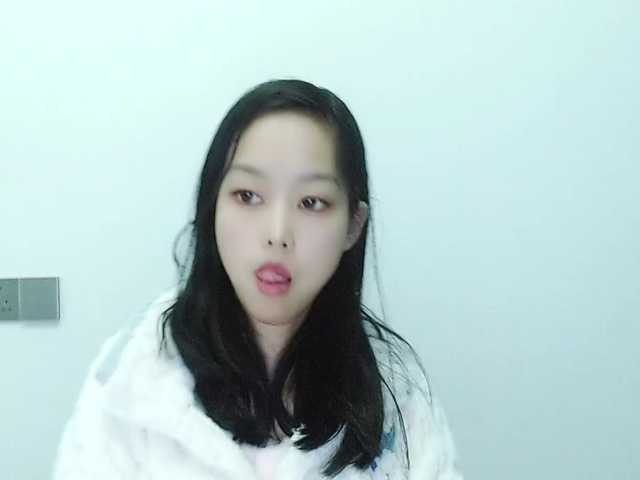 Selinababy99's BongaCams show and profile