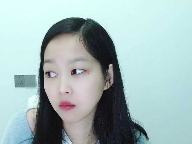 Selinababy99's BongaCams show and profile