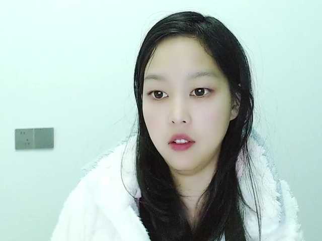 Selinababy99's BongaCams show and profile