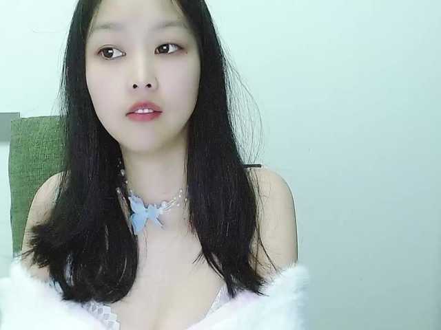 Selinababy99's BongaCams show and profile