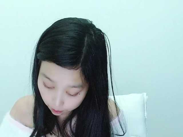 Selinababy99's BongaCams show and profile