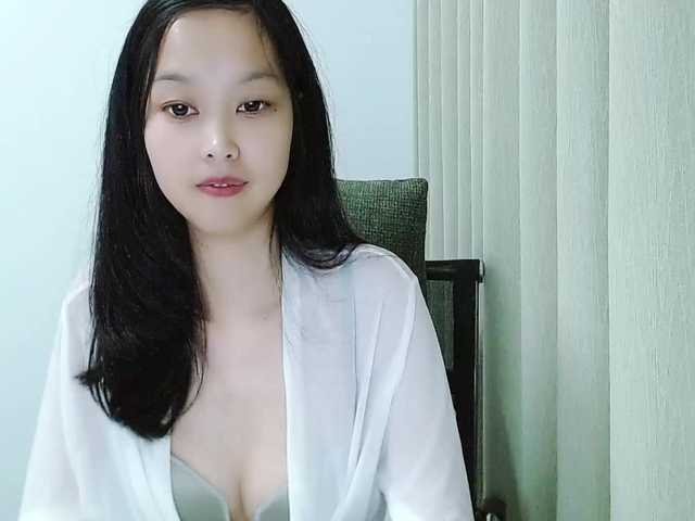 Selinababy99's BongaCams show and profile