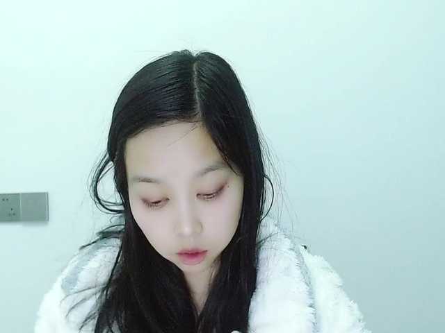 Selinababy99's BongaCams show and profile