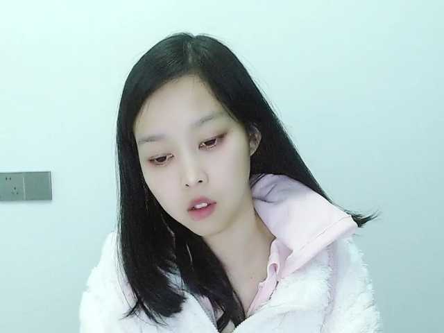 Selinababy99's BongaCams show and profile