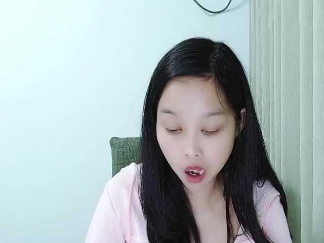 Selinababy99's BongaCams show and profile