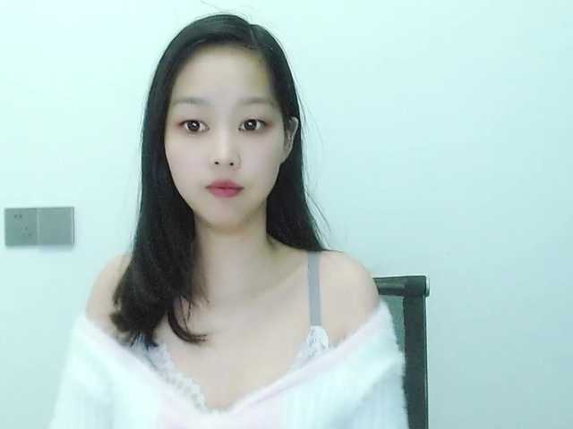 Selinababy99's BongaCams show and profile