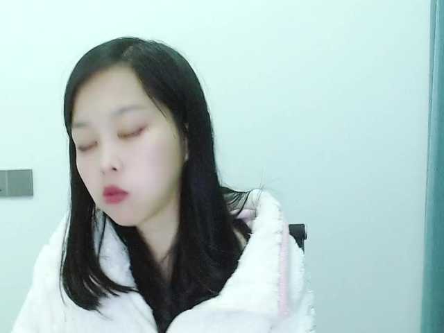 Selinababy99's BongaCams show and profile