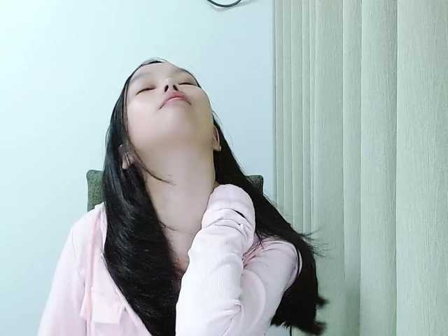 Selinababy99's BongaCams show and profile