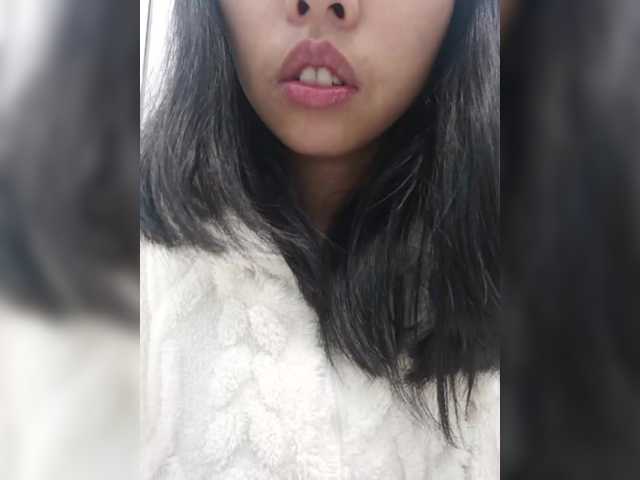 Selinababy99's BongaCams show and profile