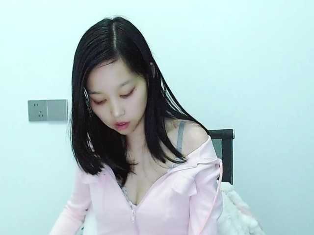 Selinababy99's BongaCams show and profile