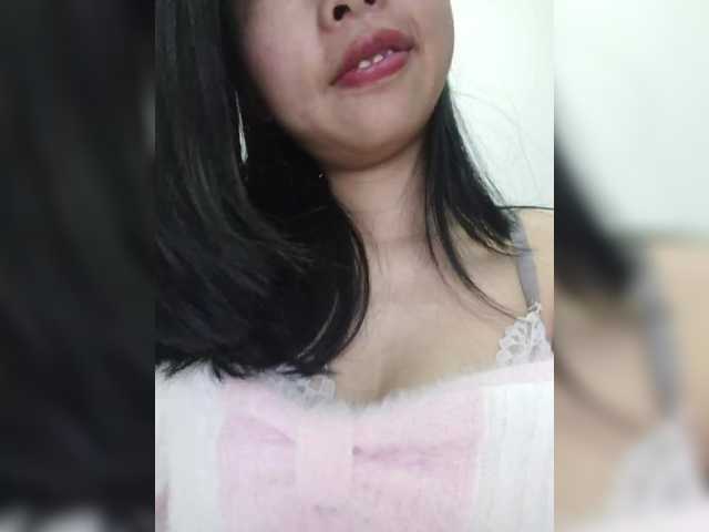 Selinababy99's BongaCams show and profile