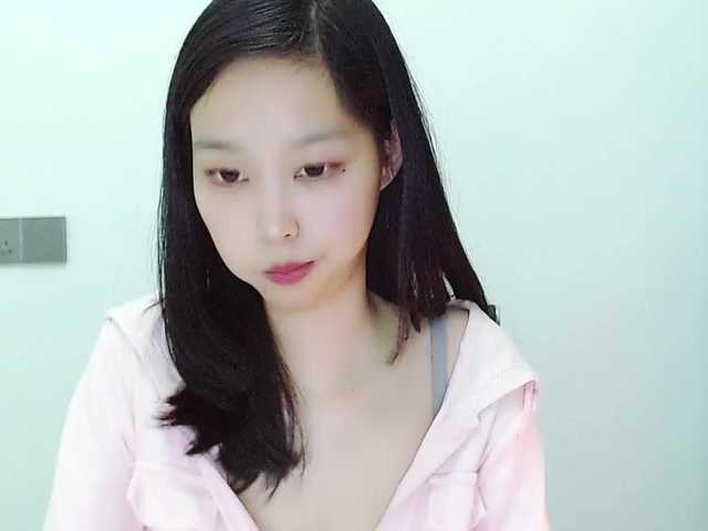 Selinababy99's BongaCams show and profile