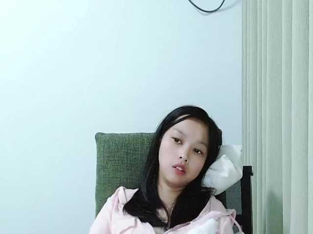 Selinababy99's BongaCams show and profile