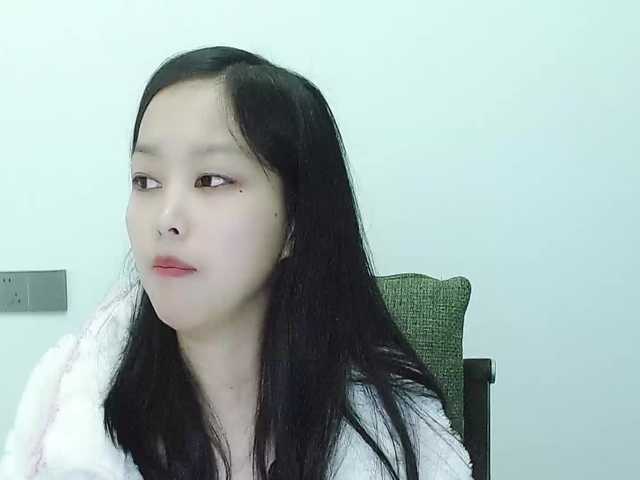 Selinababy99's BongaCams show and profile