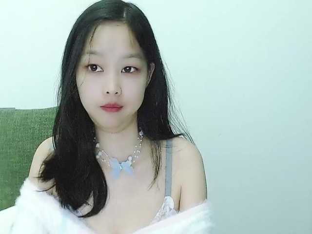 Selinababy99's BongaCams show and profile