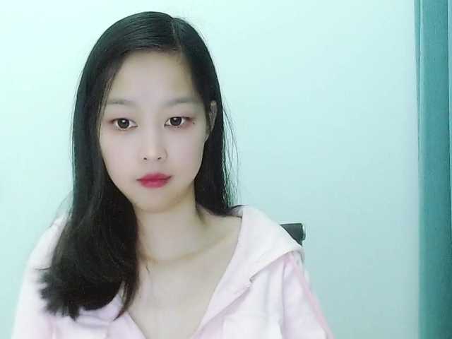 Selinababy99's BongaCams show and profile