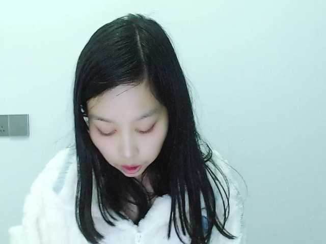 Selinababy99's BongaCams show and profile