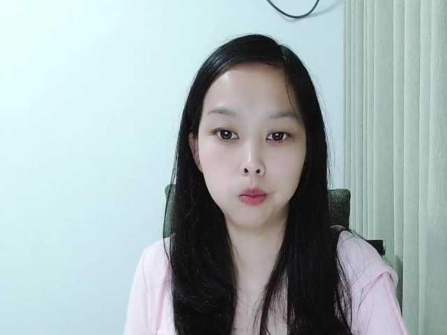 Selinababy99's BongaCams show and profile