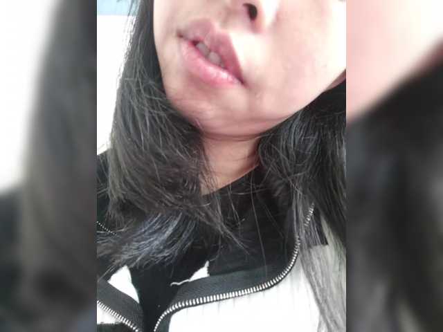 Selinababy99's BongaCams show and profile