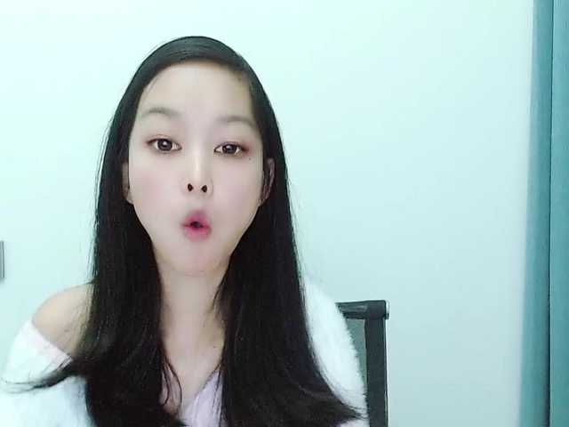 Selinababy99's BongaCams show and profile