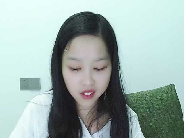 Selinababy99's BongaCams show and profile