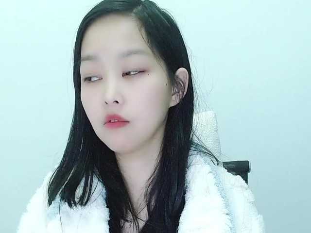 Selinababy99's BongaCams show and profile