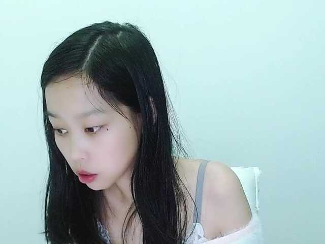 Selinababy99's BongaCams show and profile